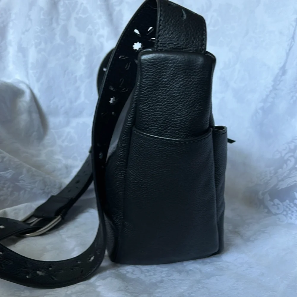 Lucky Brand Black Leather Sling Shoulder Bag - Picture 3 of 11